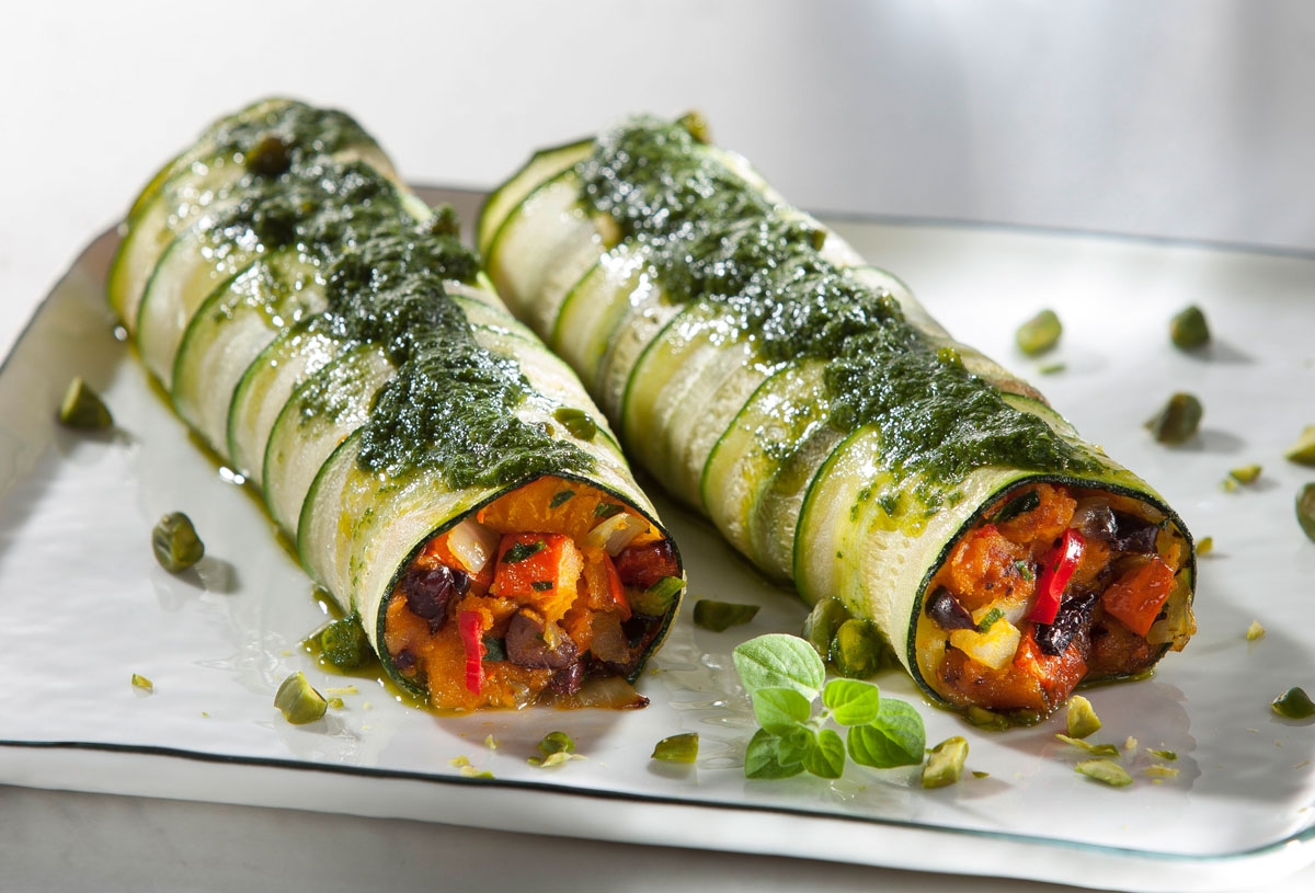 Zucchiniloni mit Kürbis-Oliven-Füllung