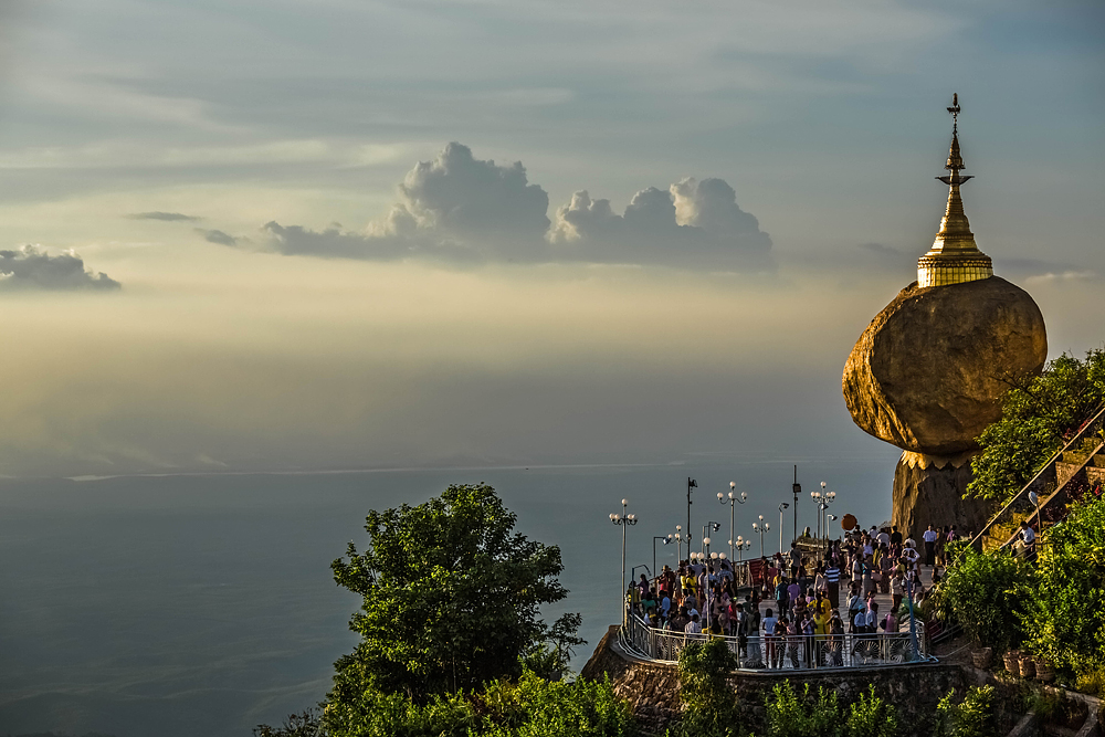 Goldener Fels – Myanmar