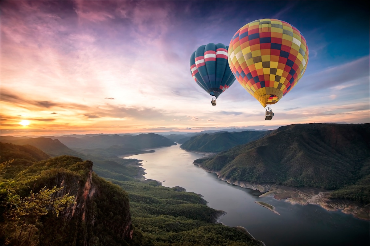 Ballonfahren – die wohl schönste Möglichkeiten, Regionen und Städte aus der Luft kennenzulernen.